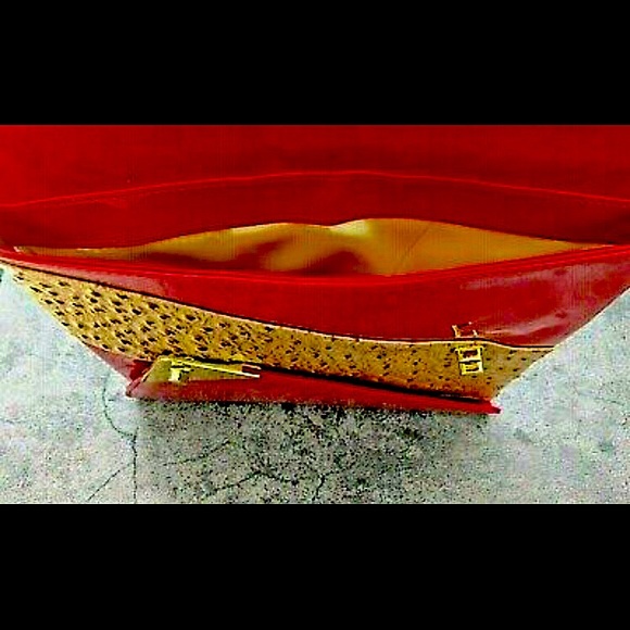 Ashard Richley Red Leather Envelope Clutch - Picture 9 of 9